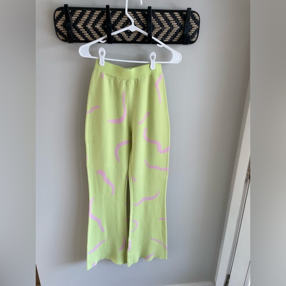 White Fox Knitted Flare Pants - Lime Green + Pink Retro Squiggle Pattern - Small - Picture 9 of 14